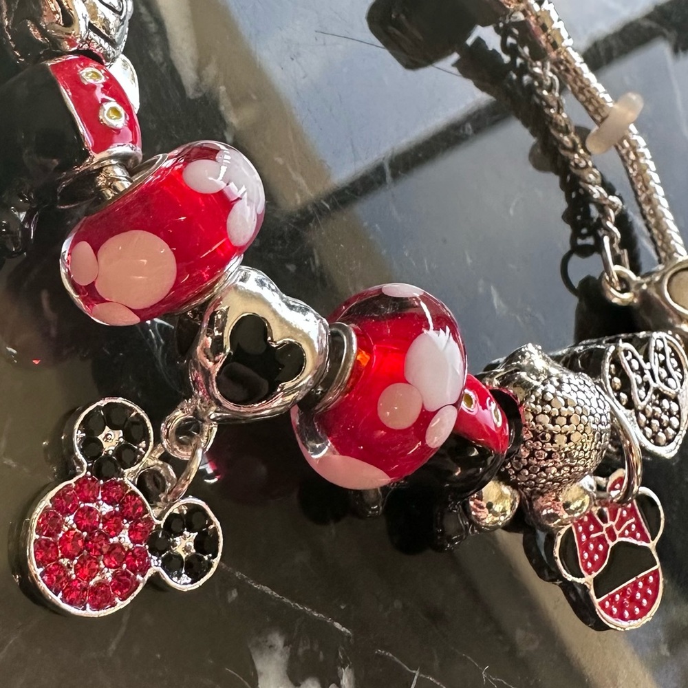 MICKEY Crystal ♡ Charms GIFT Bracelet - Picture 4 of 8